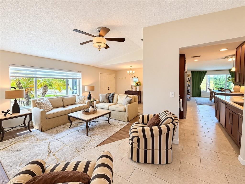 1535 Ultramarine Ln Property Photo 3