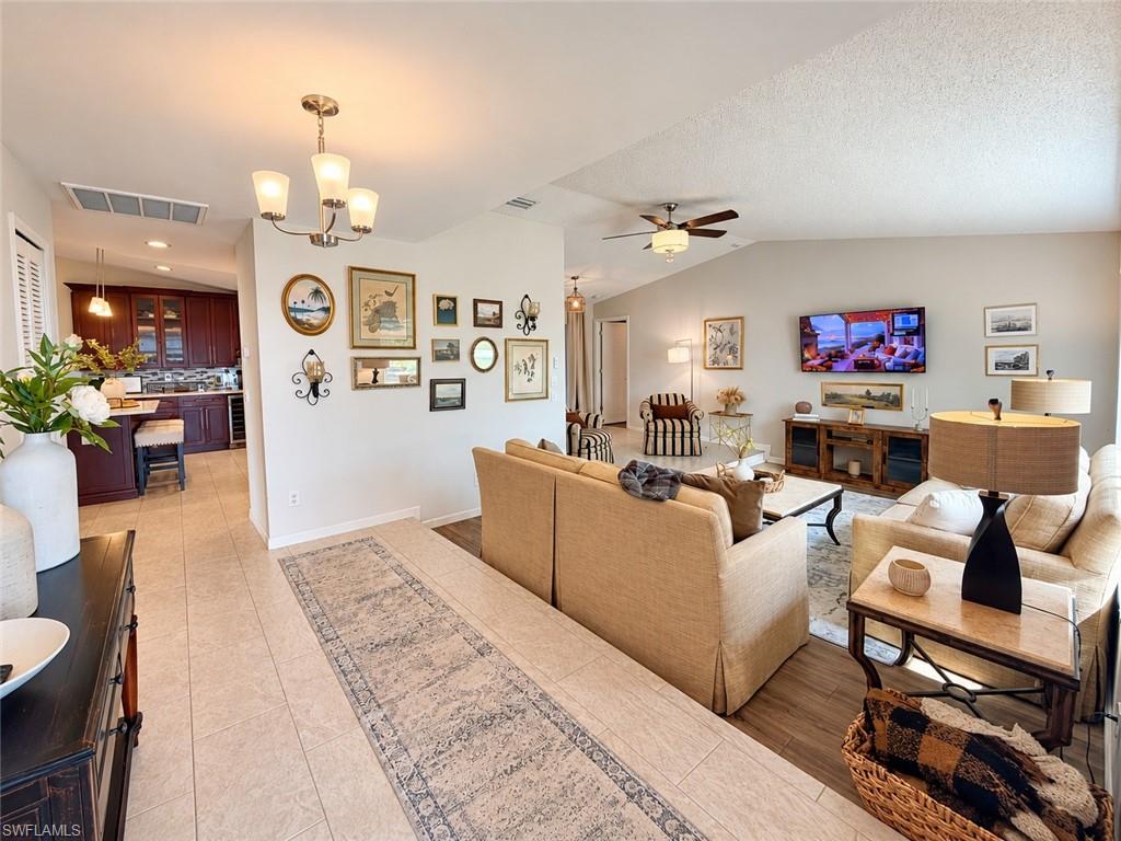 1535 Ultramarine Ln Property Photo 7