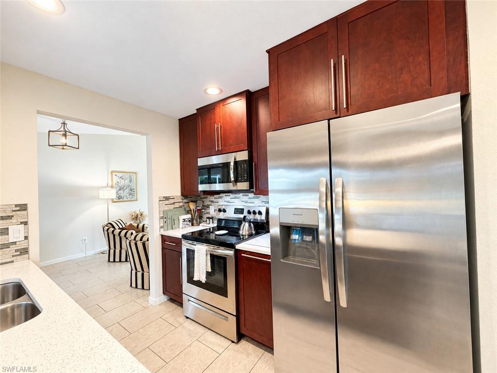 1535 Ultramarine Ln Property Photo 12