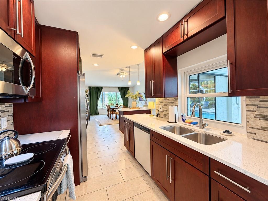 1535 Ultramarine Ln Property Photo 13