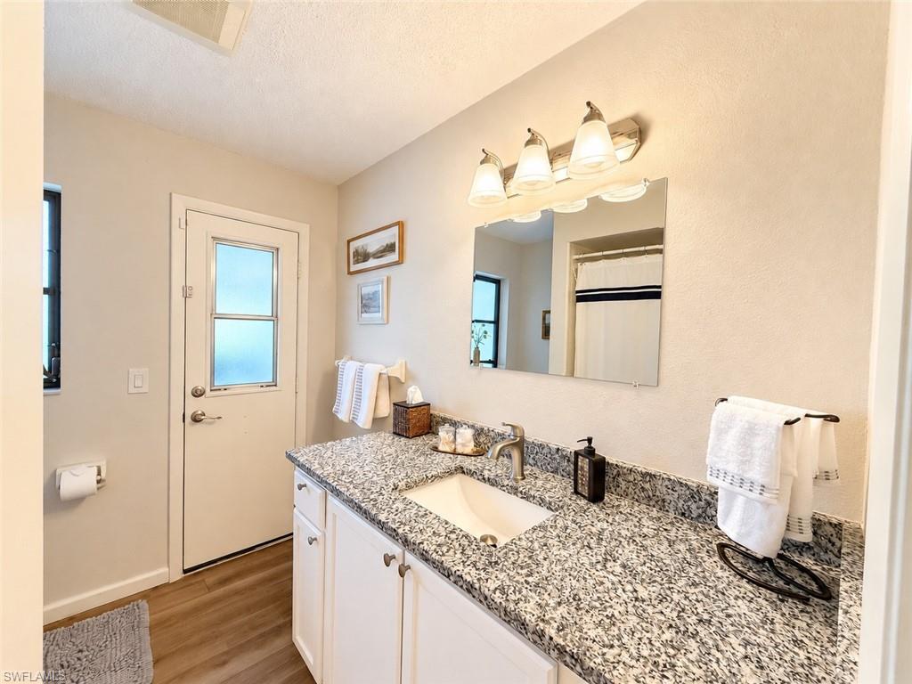 1535 Ultramarine Ln Property Photo 23