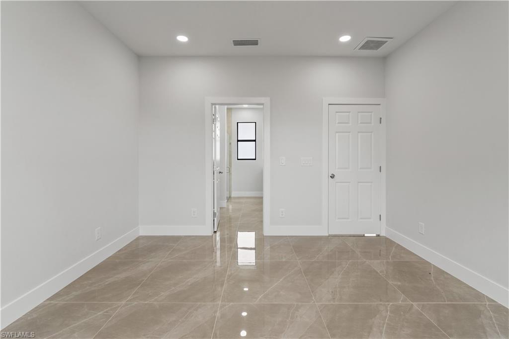 2804 73 Rd St Property Photo 18