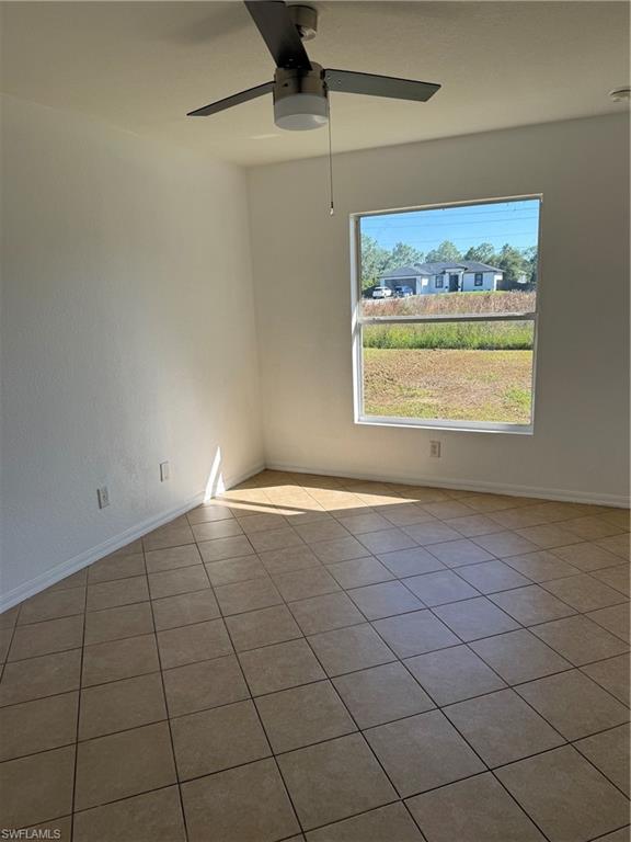 335 Reeves St Property Photo 14