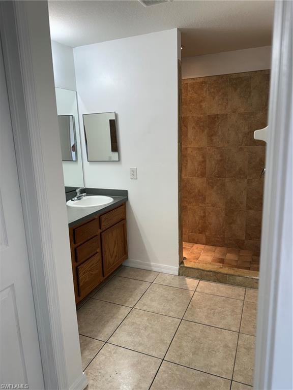335 Reeves St Property Photo 15