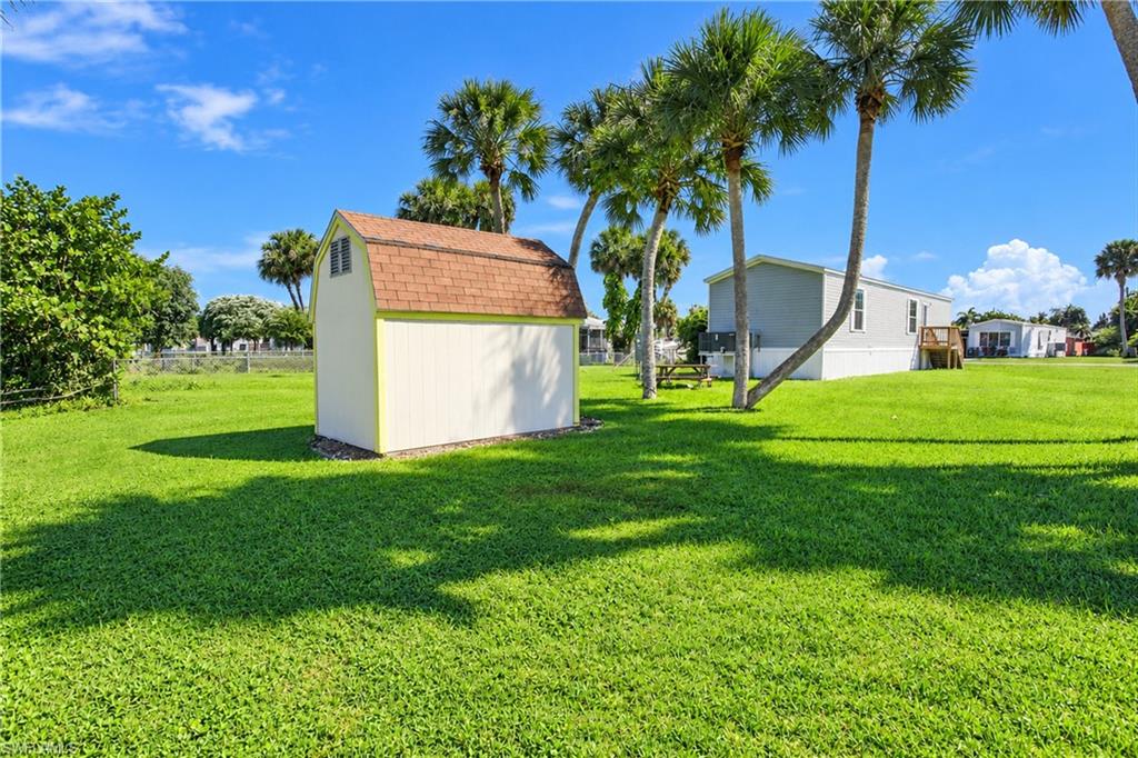 7756 Raymary St Property Photo 30