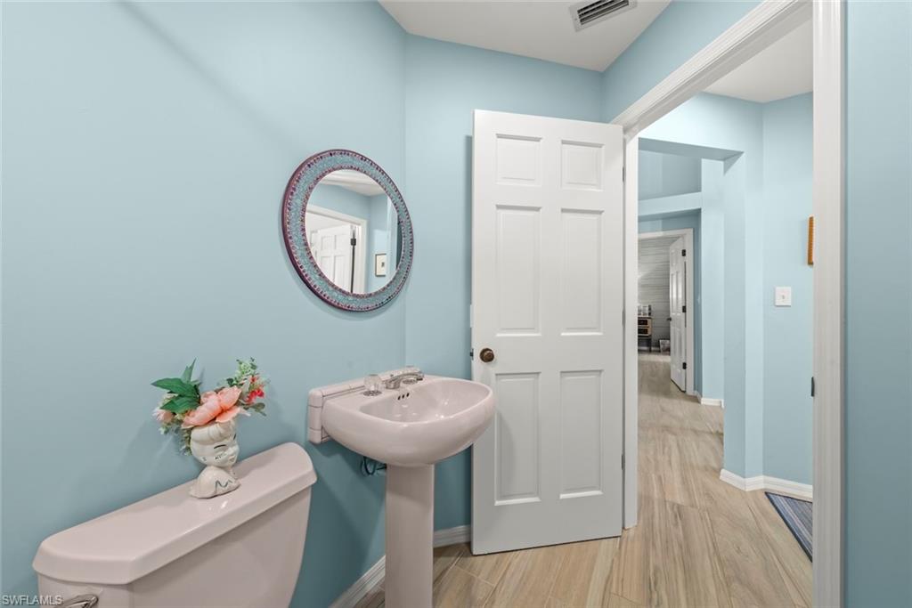 8032 Glen Abbey Cir Property Photo 24