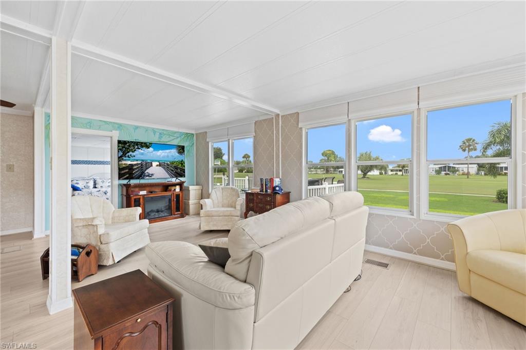 277 Boros Dr Property Photo 8
