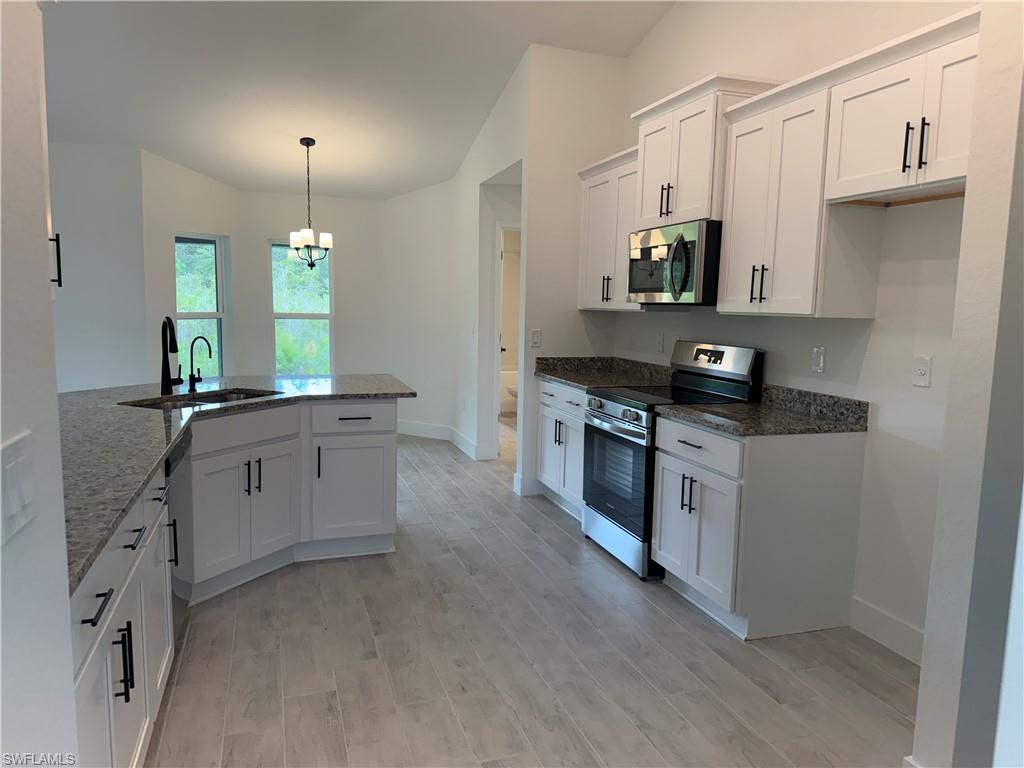 645 Windermere Dr Property Photo 18