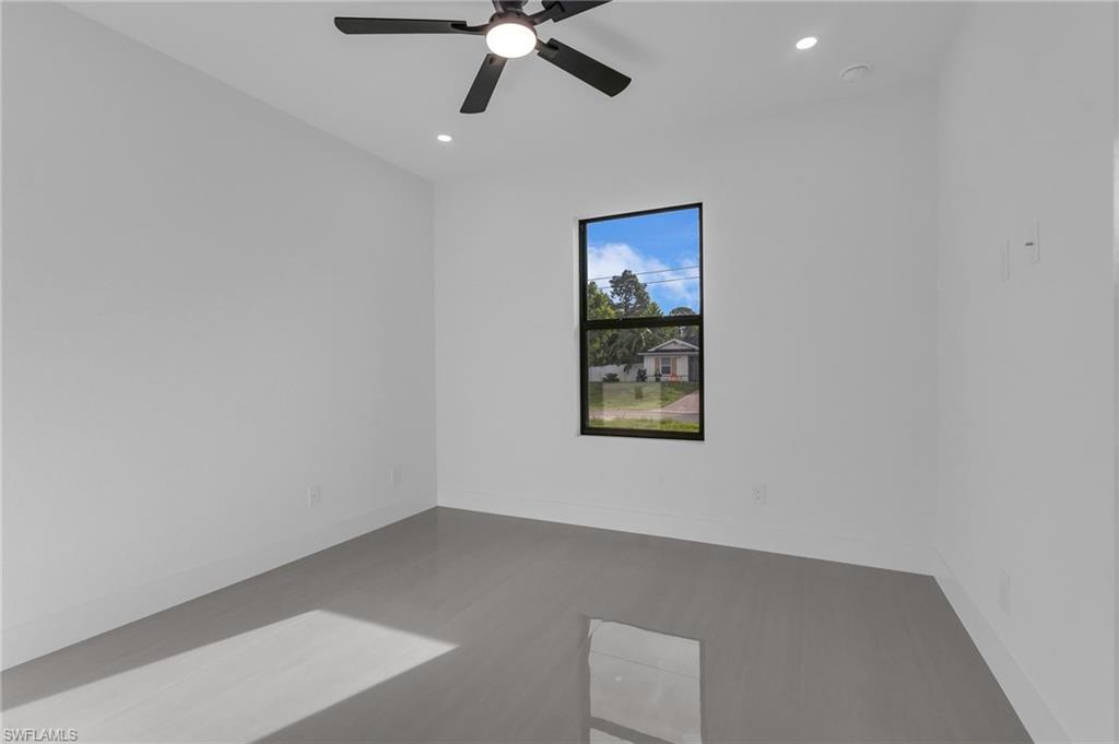 4042 Ne 10th Pl Property Photo 12