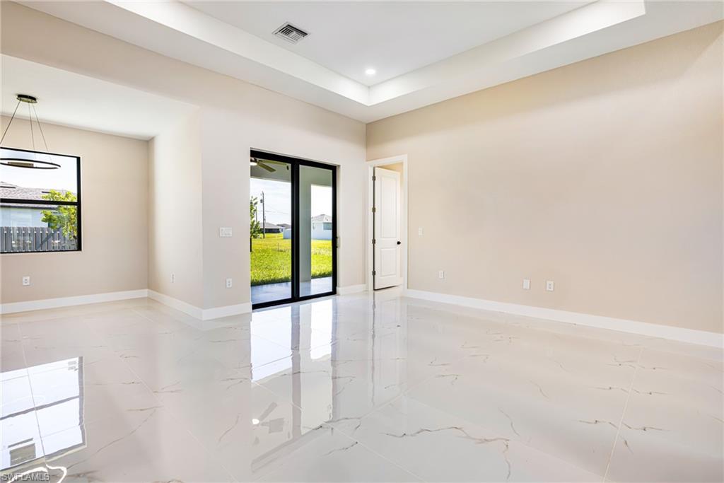 1425 Santa Barbara Blvd N Property Photo 5