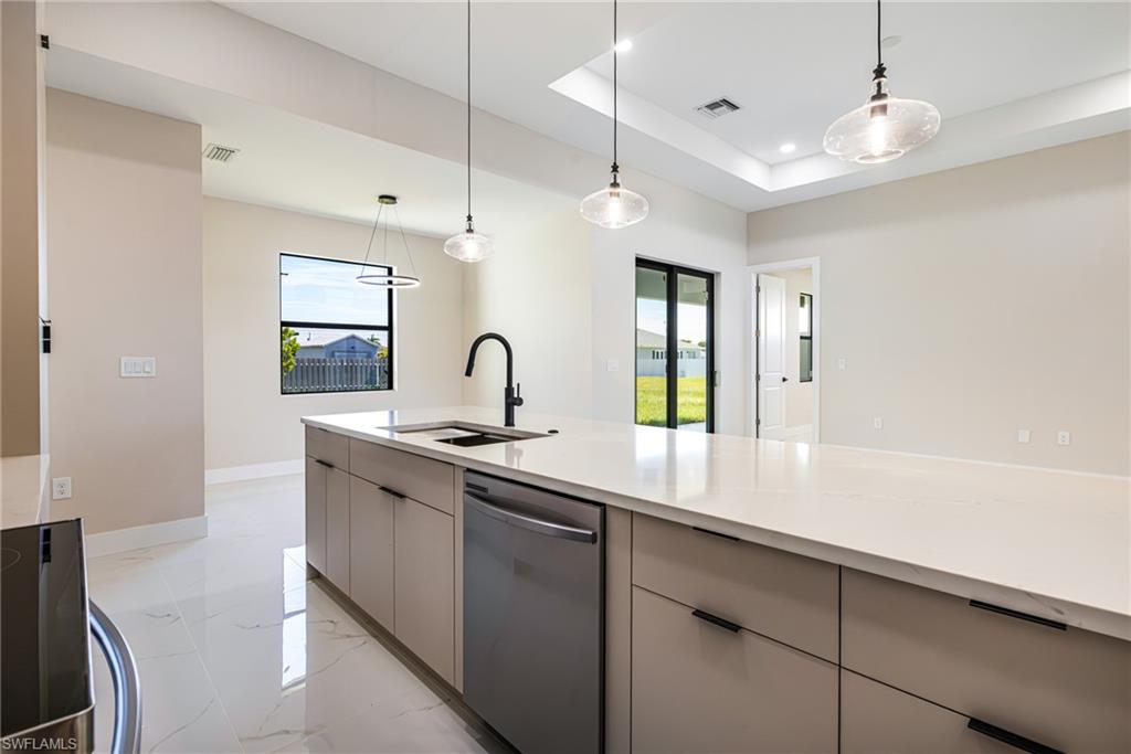 1425 Santa Barbara Blvd N Property Photo 8