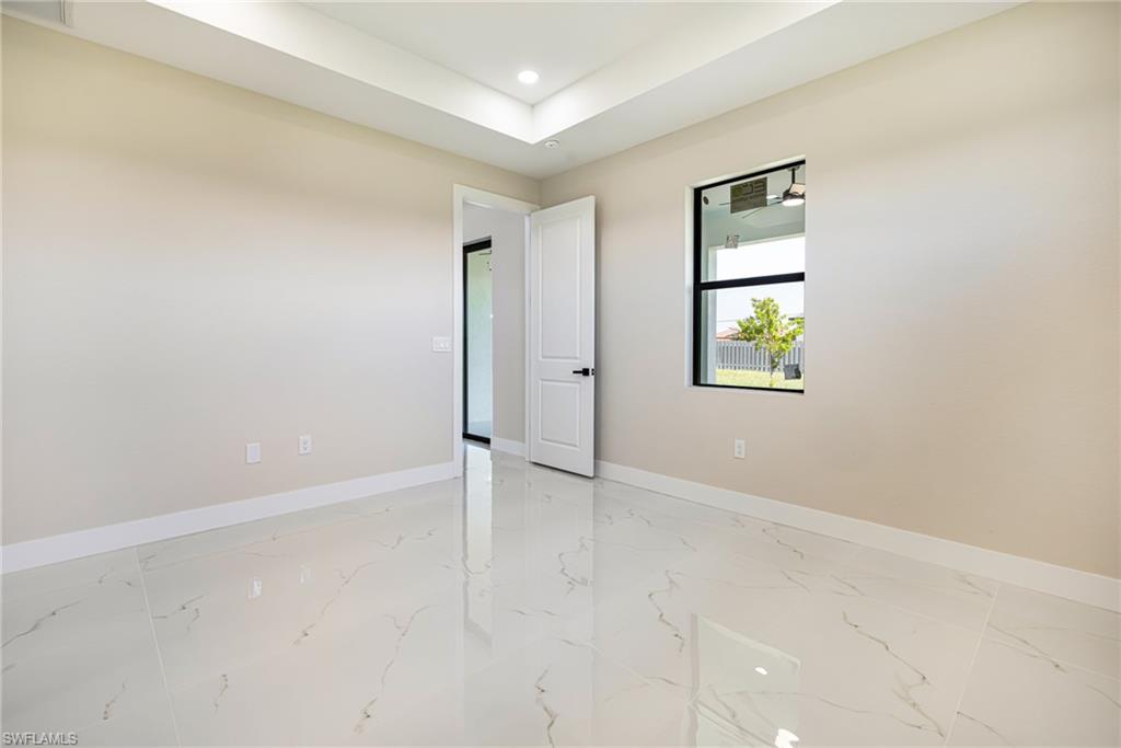 1425 Santa Barbara Blvd N Property Photo 19