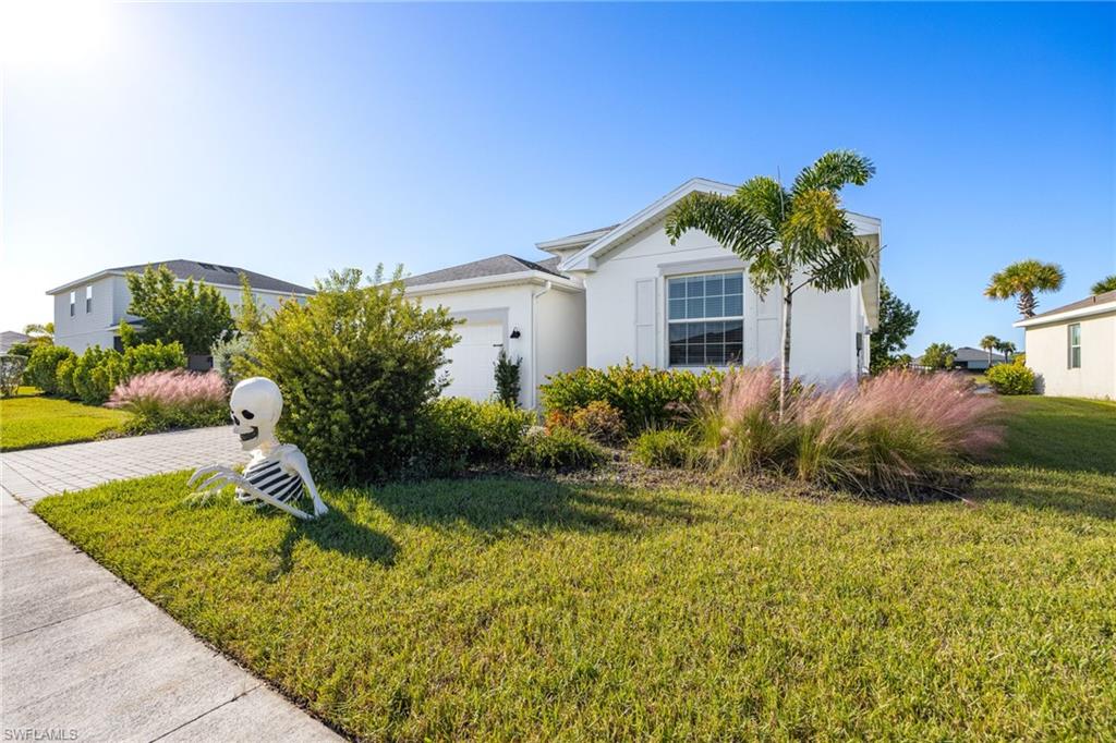 43569 Treadway Dr Property Photo 3