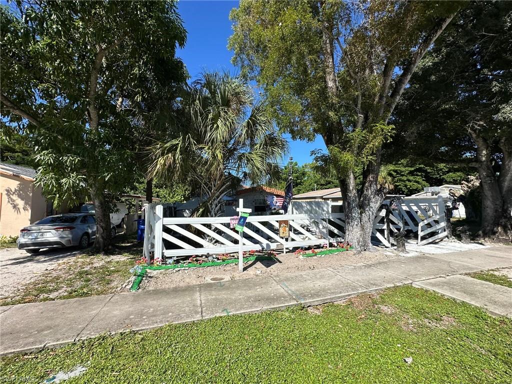 2343 Canal St Property Photo 1