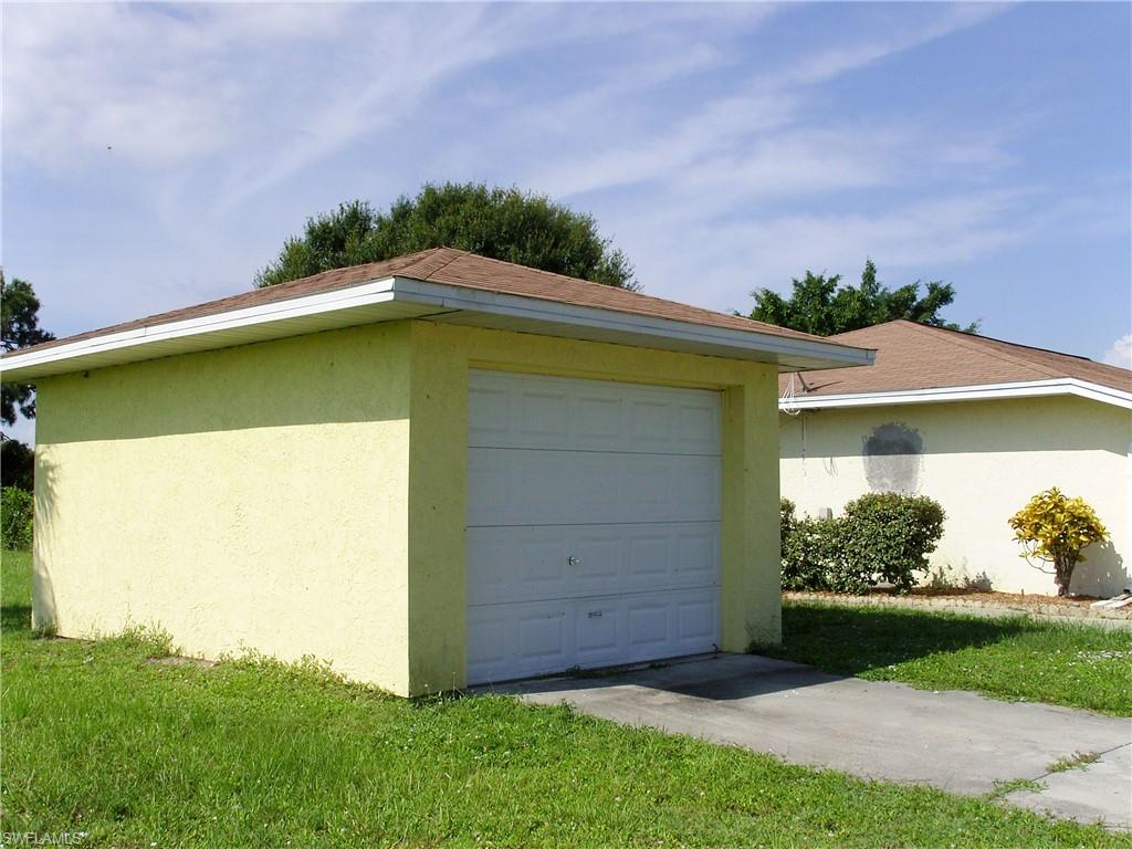 19486 Poppytree Ct Property Photo 11