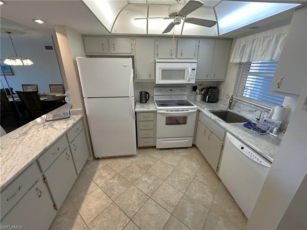 6899 Estero Blvd 232 Property Photo 9