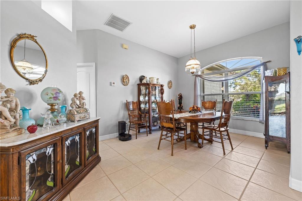18839 Baseleg Ave Property Photo 6