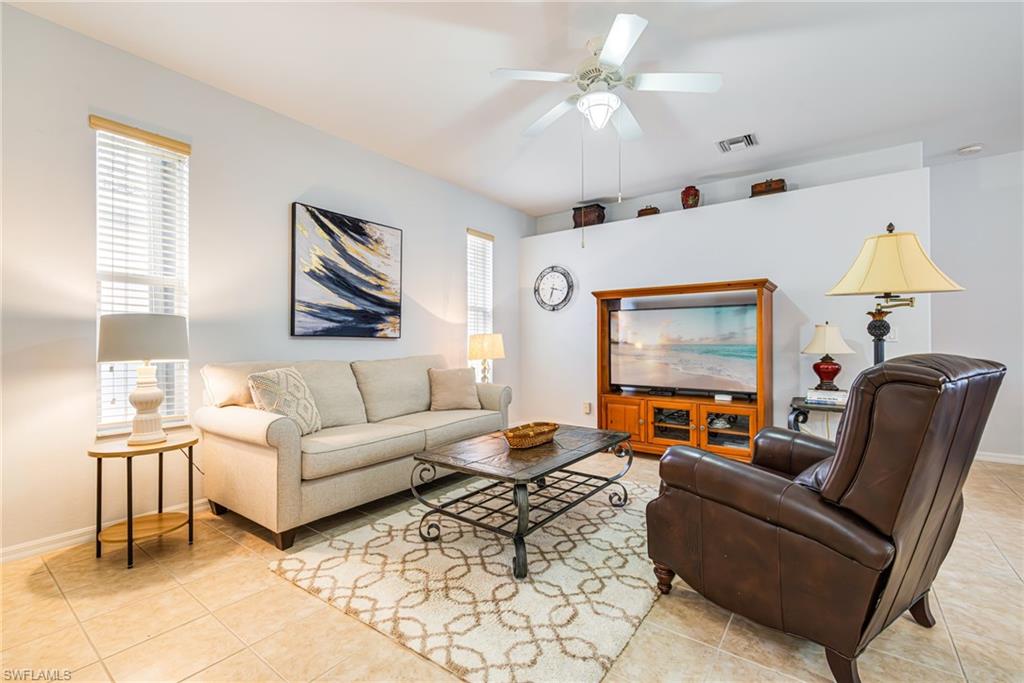 8079 Woodridge Pointe Dr Property Photo 11