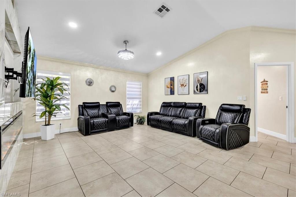 3619 Oasis Blvd Property Photo 8
