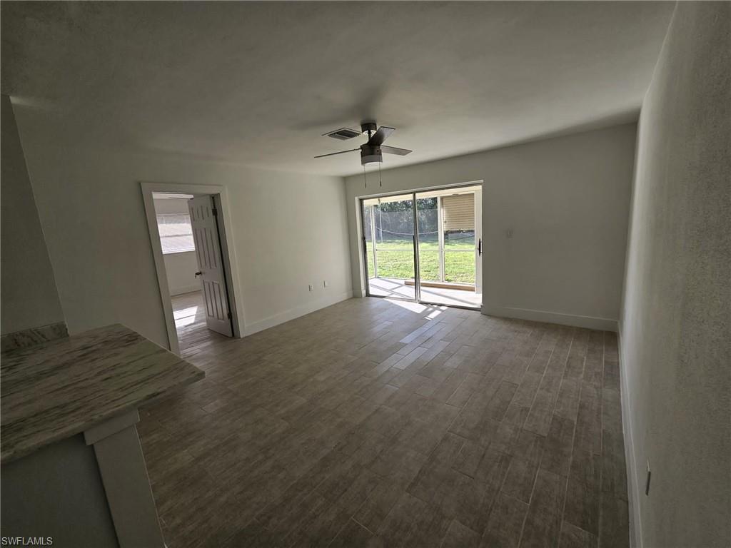 326 Palmetto Dr Property Photo 3