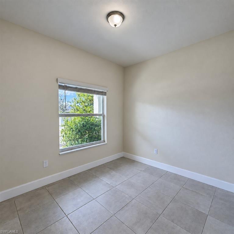 3313 Sw 8th Pl 102 Property Photo 7