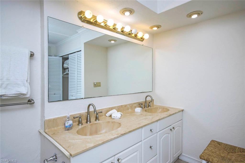 2445 W Gulf Dr 35b Property Photo 17
