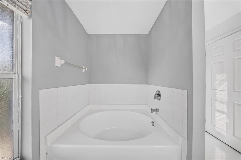 3415 27th St W Property Photo 17