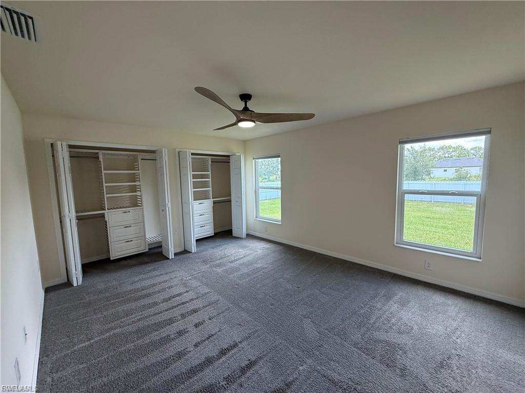 557 Oakshire Ln Property Photo 17