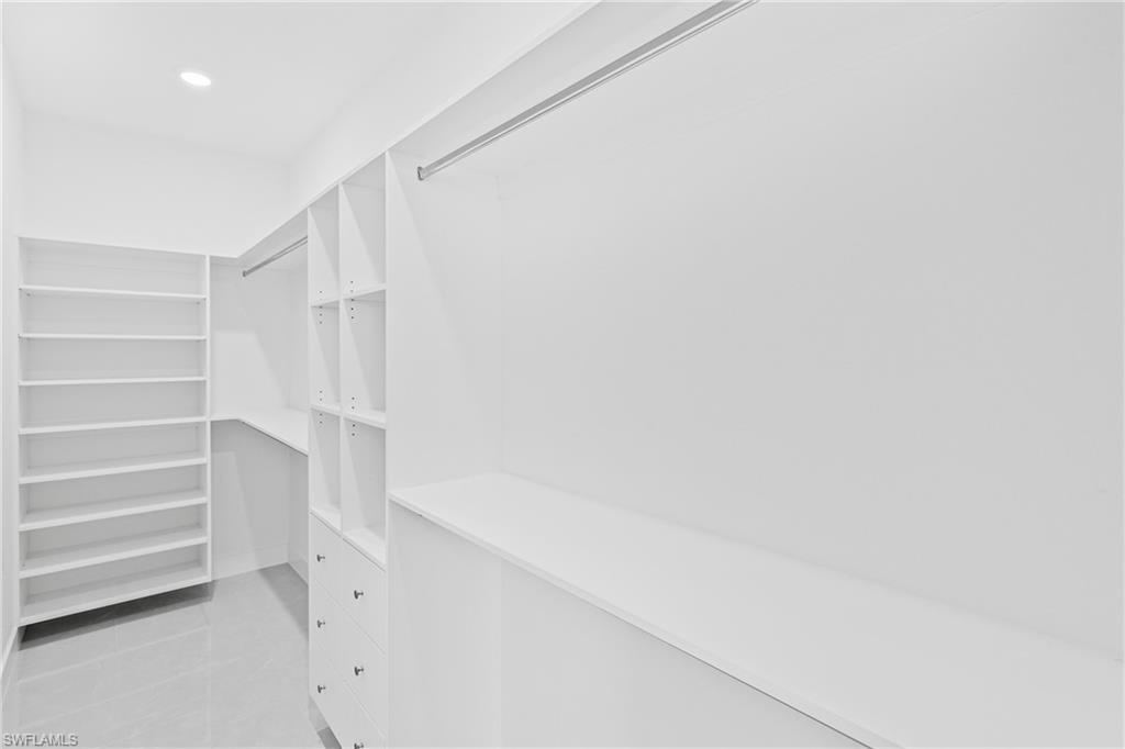7020 Burma Cir Property Photo 25