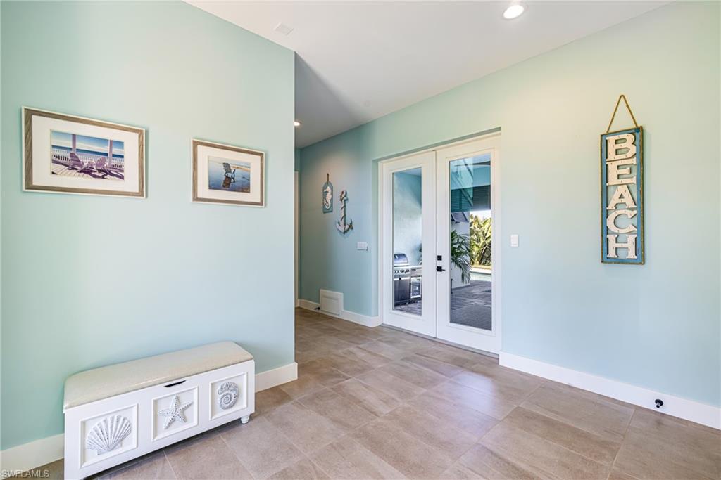 810 San Carlos Dr Property Photo 8