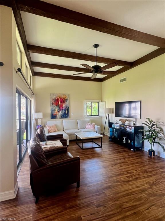 619 Beachwalk Cir I201 Property Photo 2