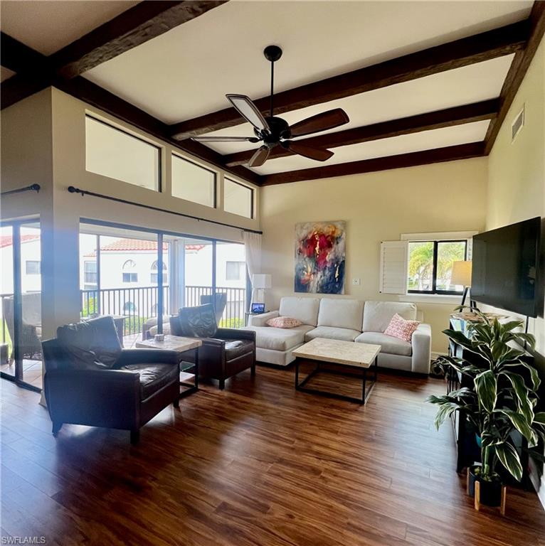 619 Beachwalk Cir I201 Property Photo 3
