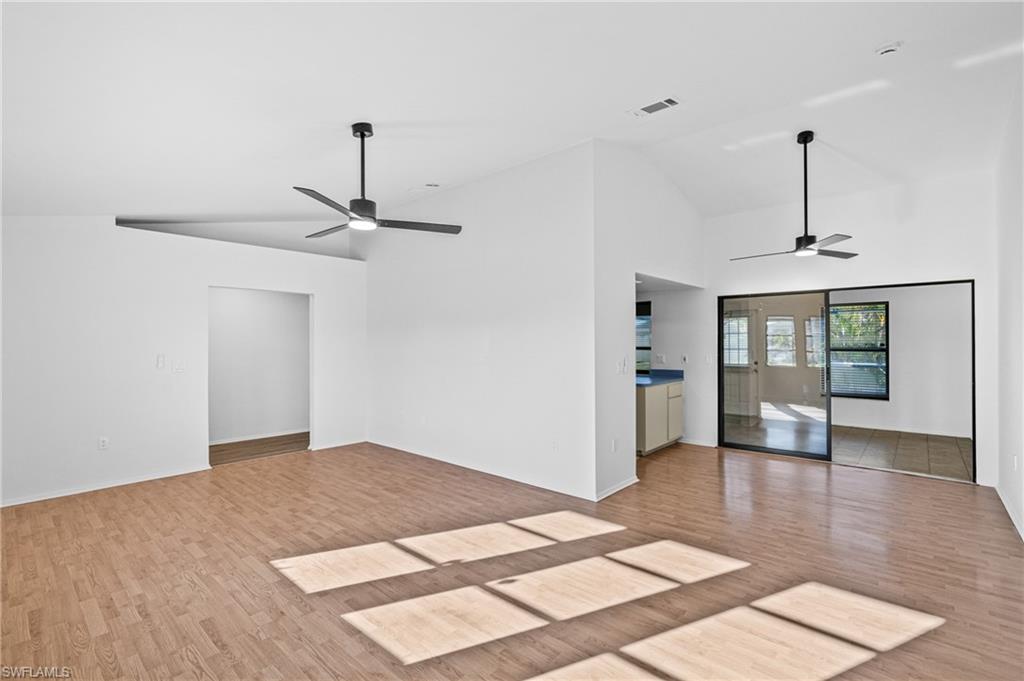 326 Ne 17th Pl Property Photo 12