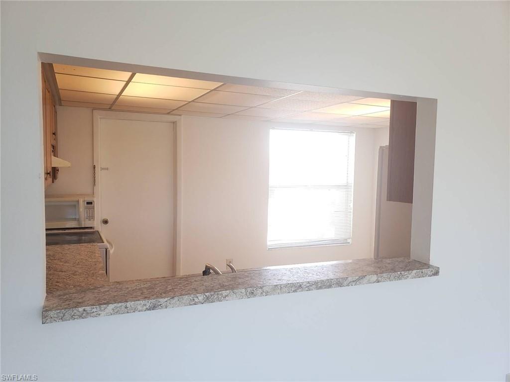 4020 Se 2nd Ave Property Photo 6