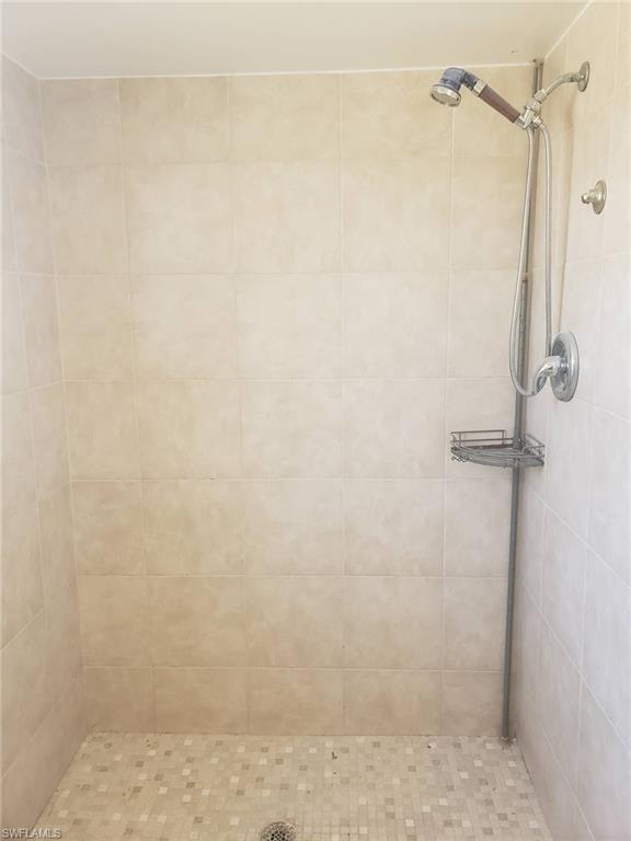 4020 Se 2nd Ave Property Photo 10
