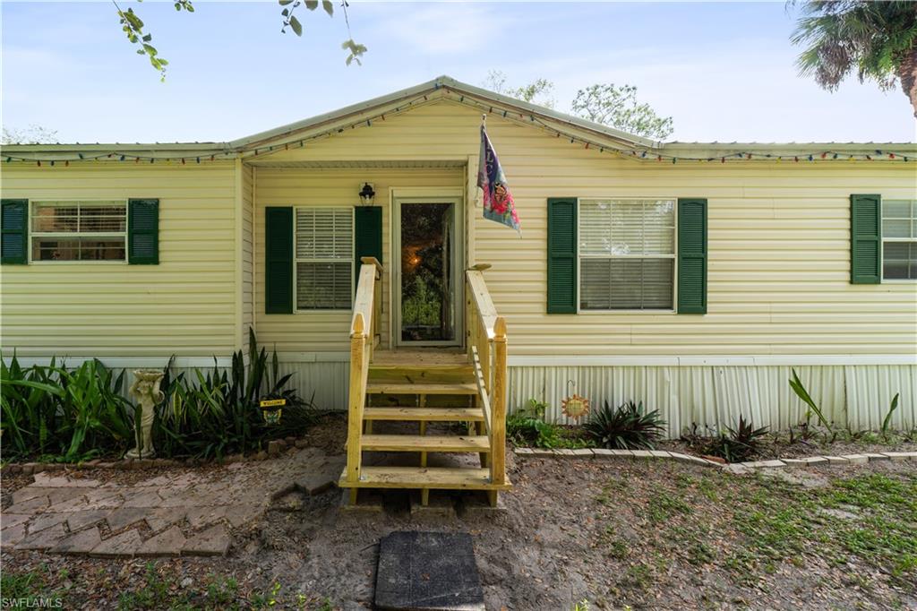 565 S Fronda St Property Photo 1