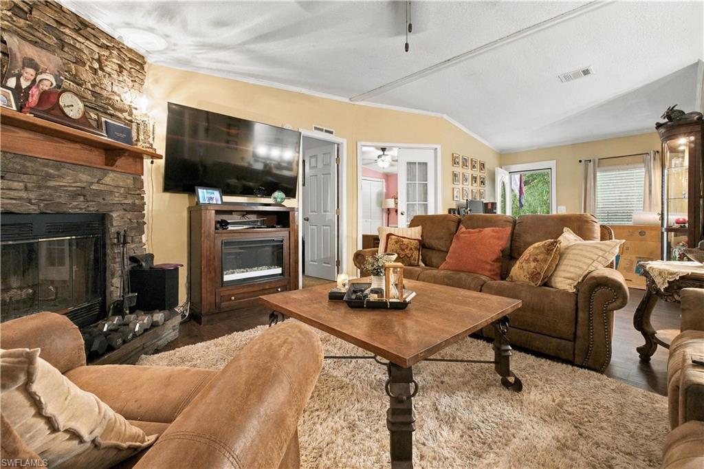 565 S Fronda St Property Photo 14