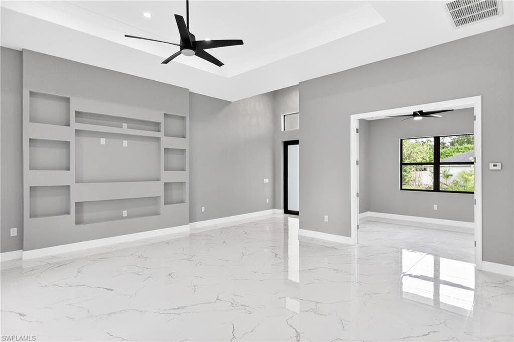 1114 Bari St E Property Photo 6