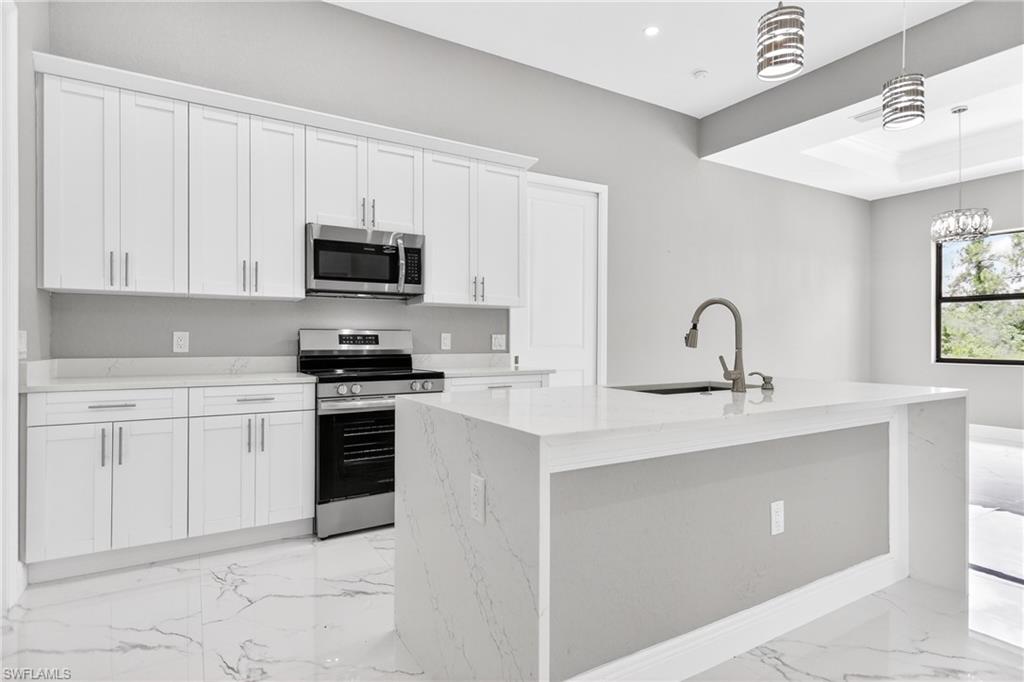 1114 Bari St E Property Photo 15