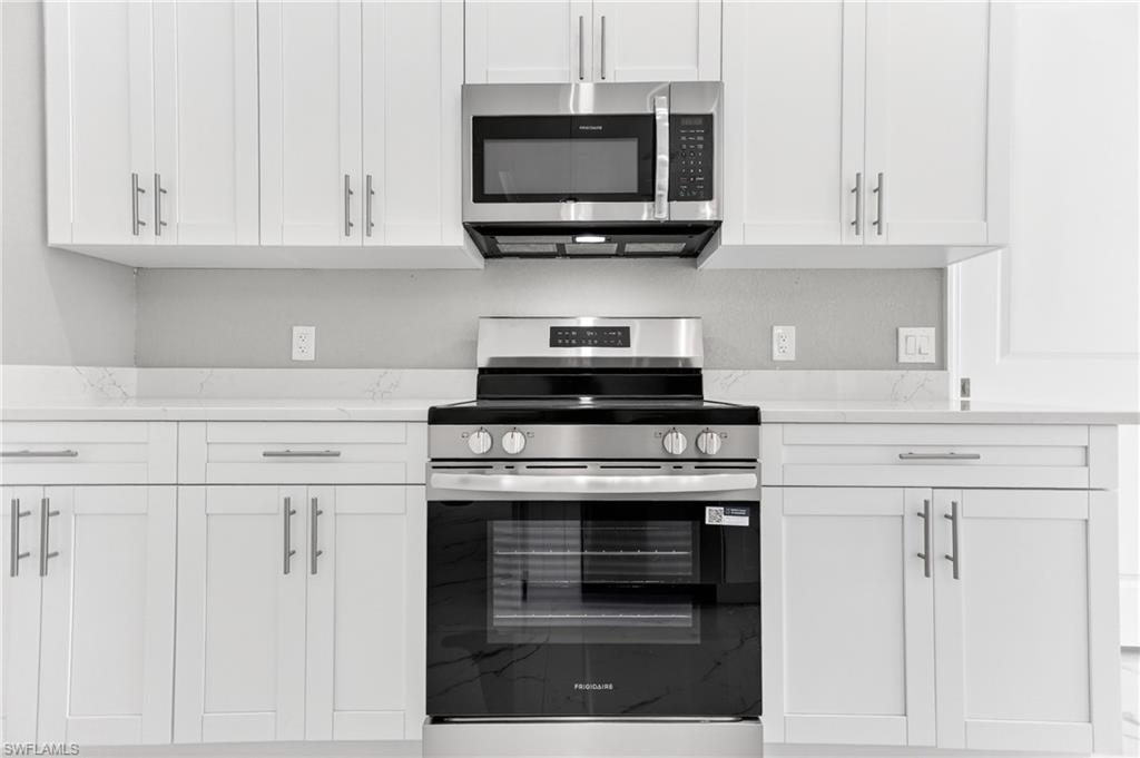 1114 Bari St E Property Photo 16