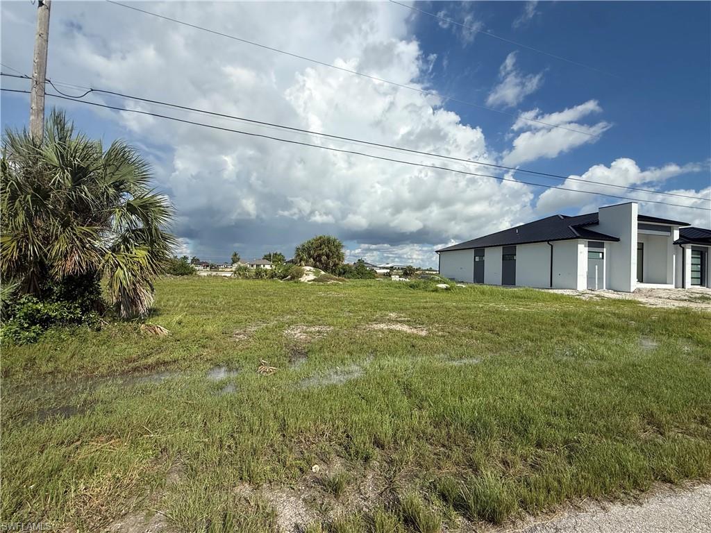 1425 Nw 41st Pl Property Photo 2
