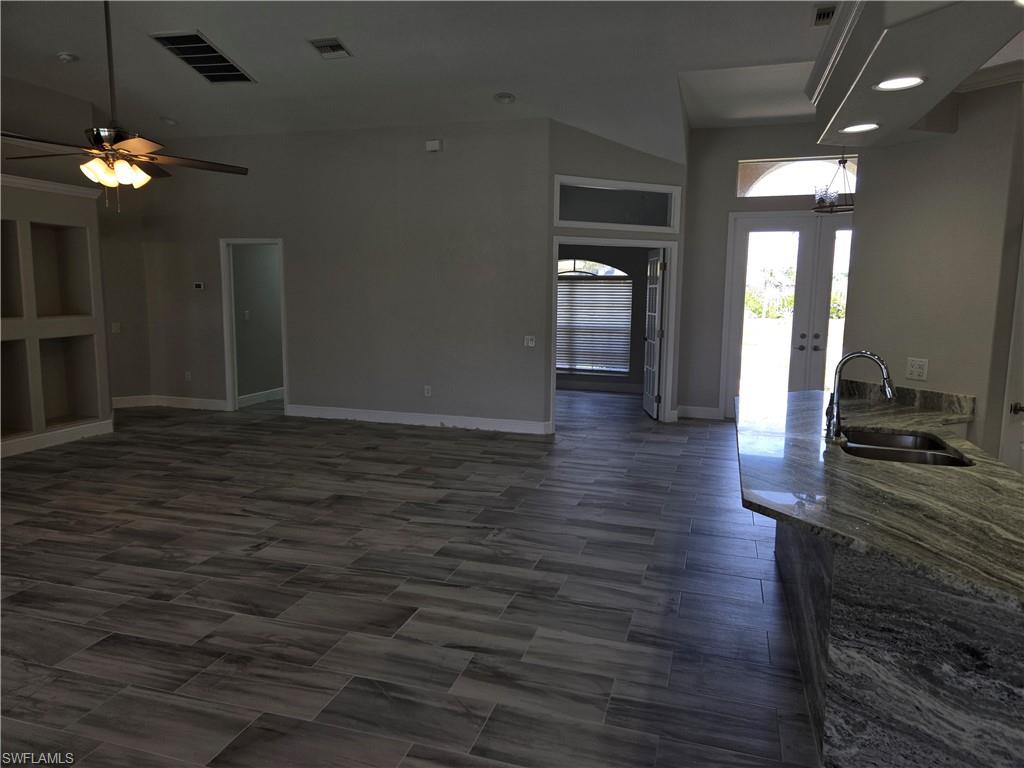 3620 Nw 3rd Ter Property Photo 3