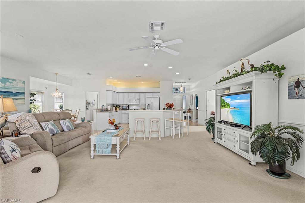 9290 Lanthorn Way Property Photo 15
