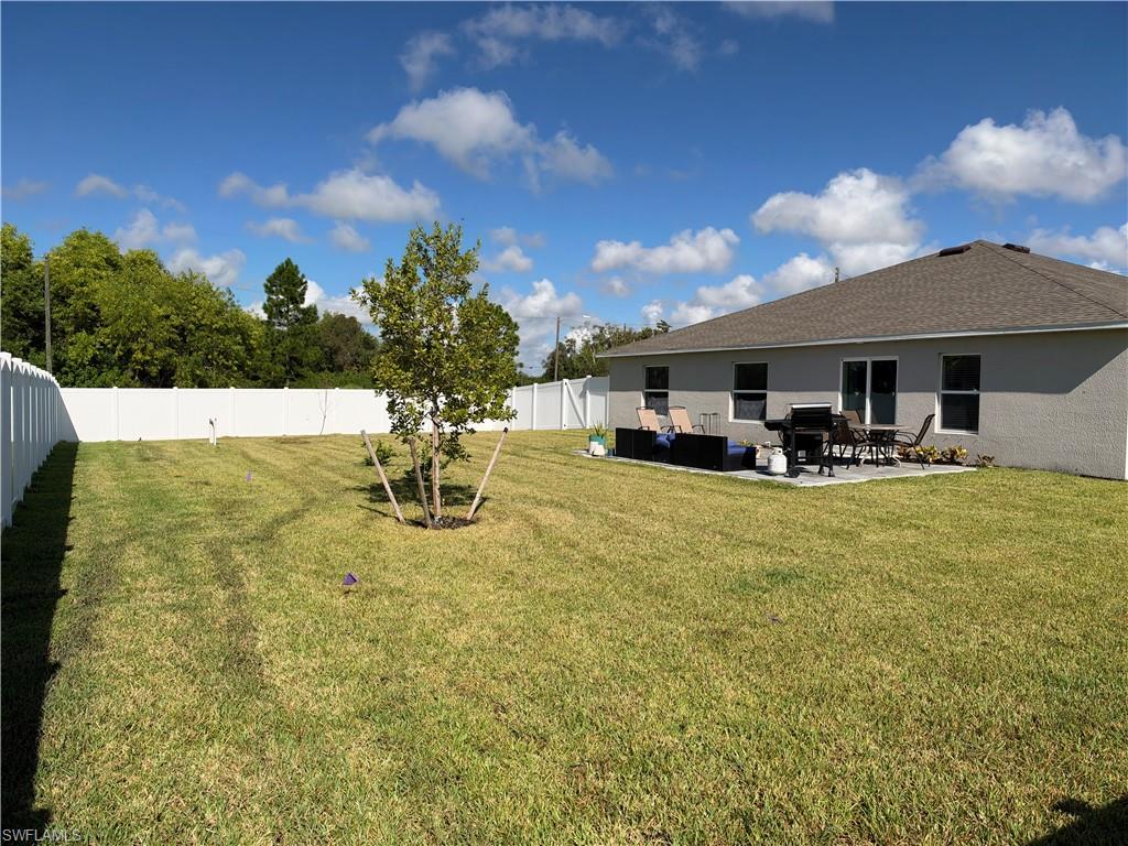 436 Parish Dr Property Photo 3