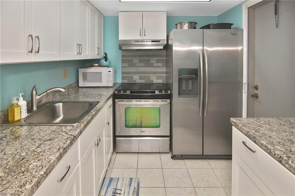 1408 Tropic Ter Property Photo 10