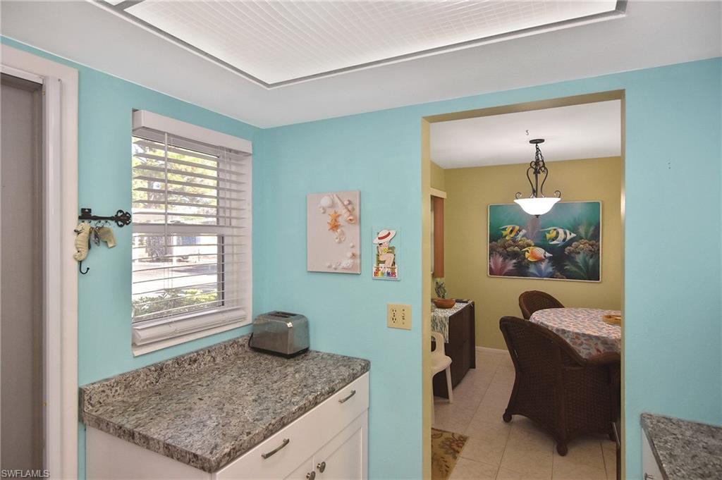 1408 Tropic Ter Property Photo 12