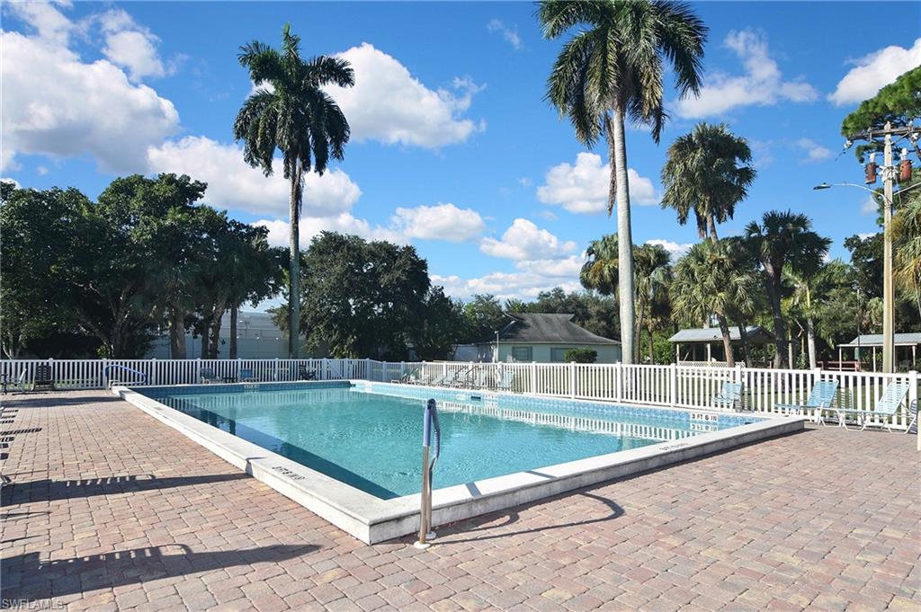 1408 Tropic Ter Property Photo 34