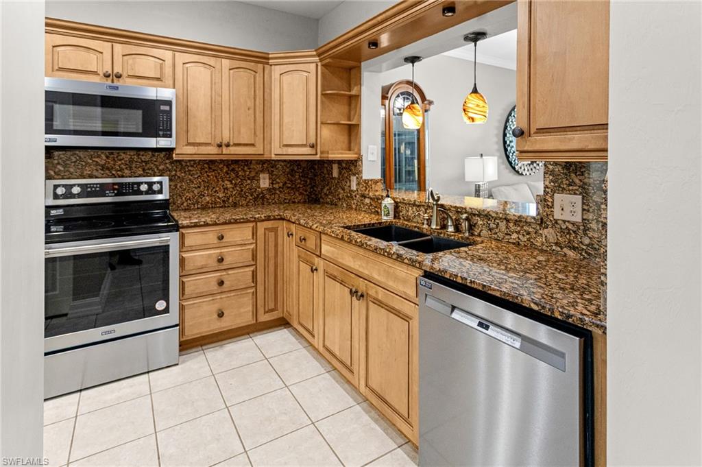 14521 Daffodil Dr 1503 Property Photo 5