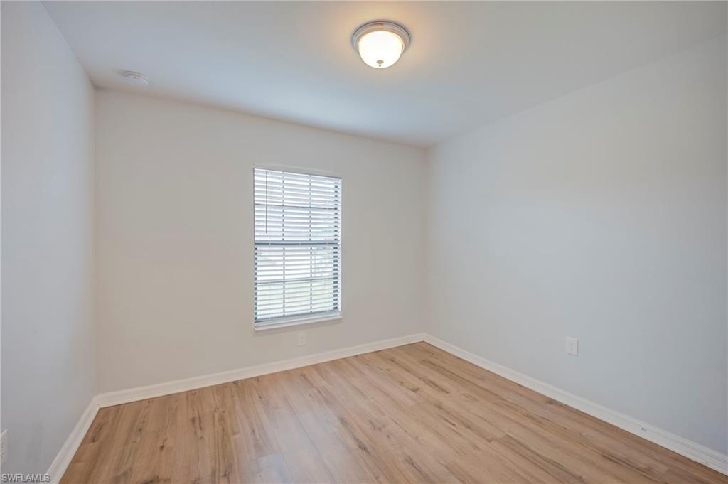 313 Shadow Lakes Dr Property Photo 16