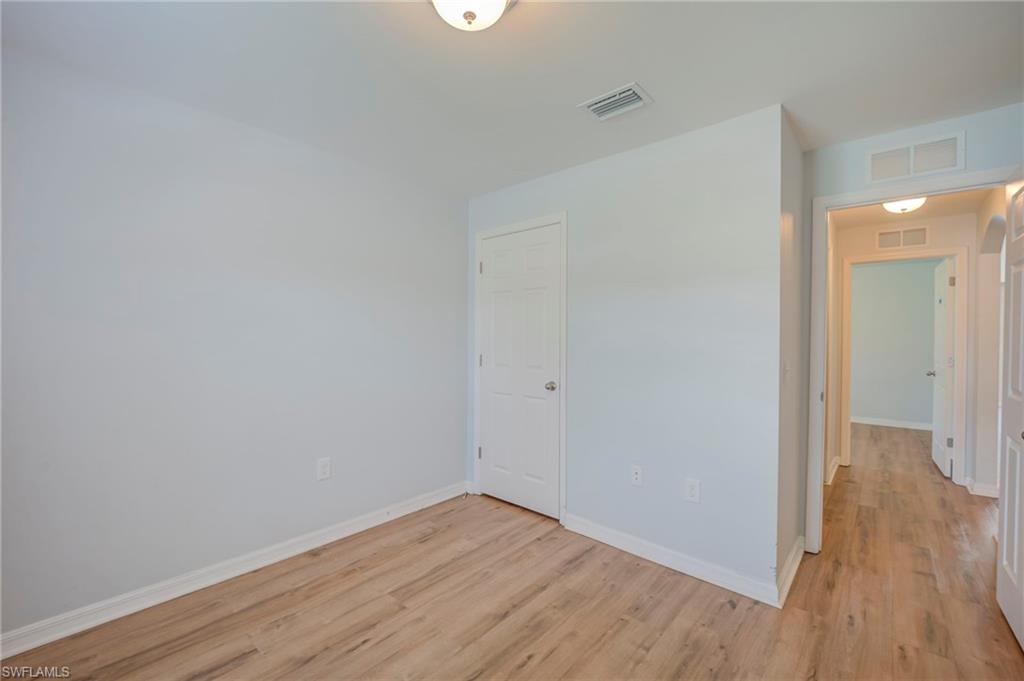 313 Shadow Lakes Dr Property Photo 17